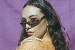 La cara más sensual del new R&B en ‘No Science’, el nuevo EP de Noa Sainz
