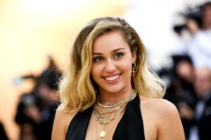 Es oficial: Miley Cyrus confirma su participación en la próxima temporada de ‘Black Mirror’