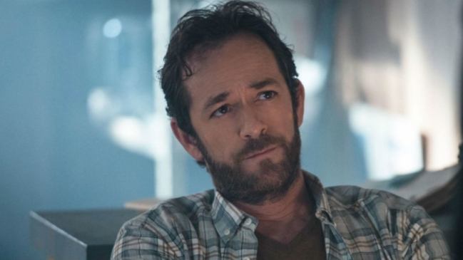 Muere actor de ‘Riverdale’ y ‘Beverly Hills, 90210’ a los 52 años