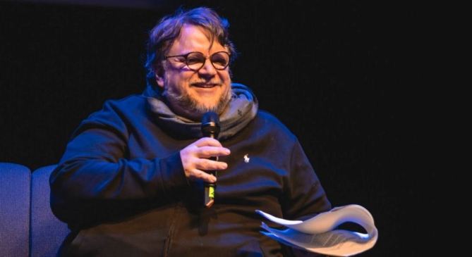 “No contraten tontos” pide Guillermo Del Toro a Netflix México