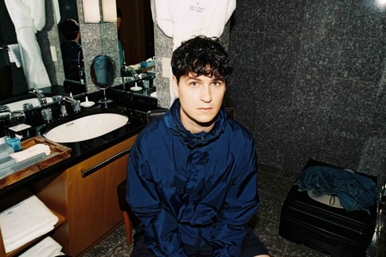 Vampire Weekend comparte dos nuevos tracks: “‘THIS LIFE’” & “‘UNBEARABLY WHITE’