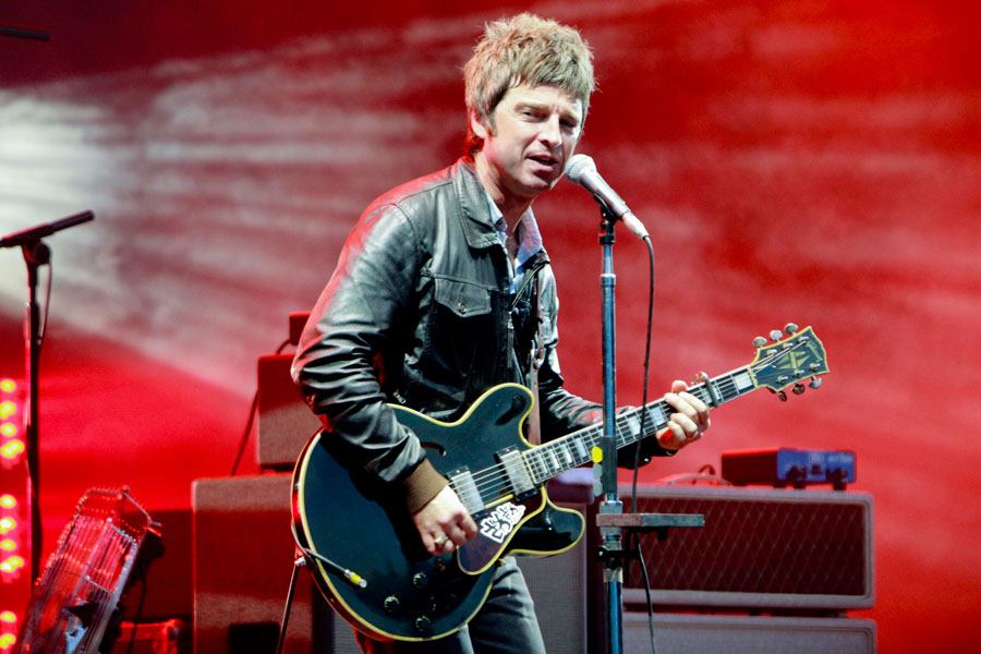 Noel Gallagher anuncia nuevo EP y comparte primer sencillo, “Black Star Dancing”