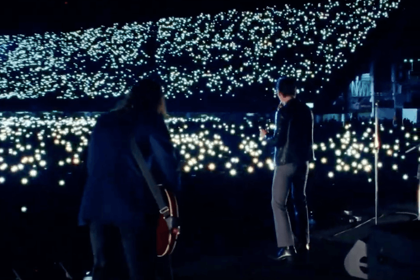 Fragmentos del último show de Arctic Monkeys en el Foro Sol en este increíble nuevo video