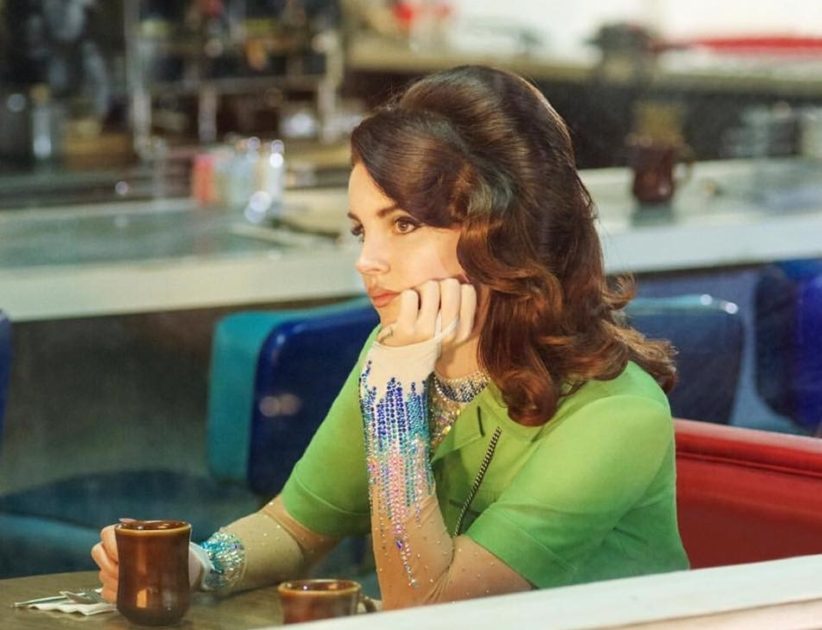 Lana Del Rey anuncia mes de lanzamiento de 'Norman Fucking Rockwell'