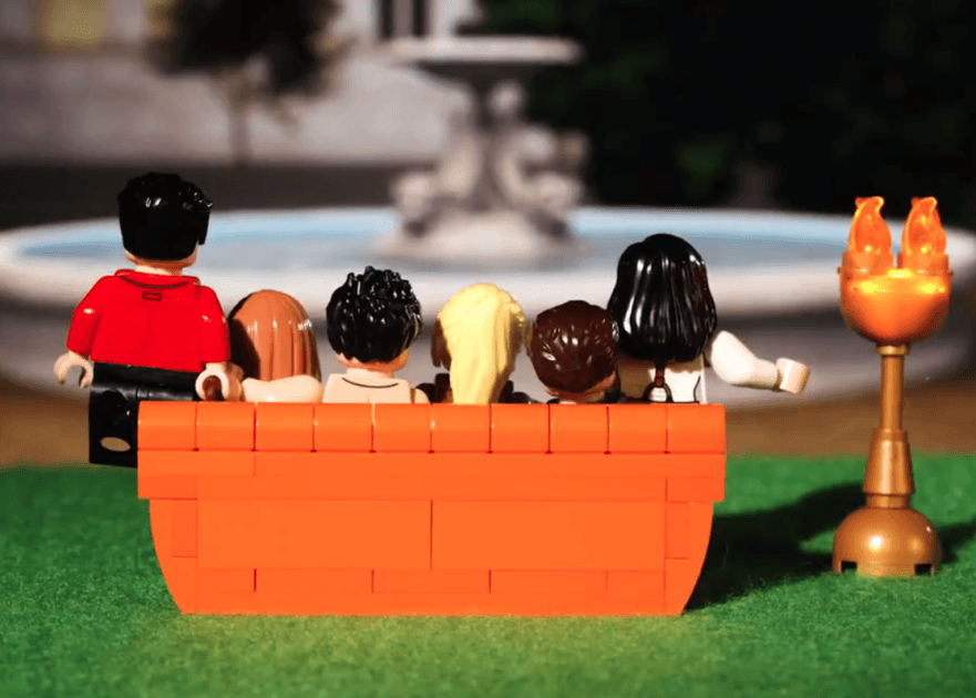 ¿Fan de Friends? ¡Prepárate porque LEGO lanzará una colección!