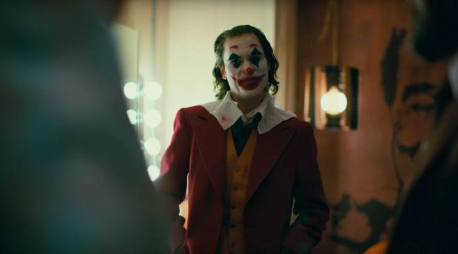 No te pierdas la metamorfosis completa de ‘The Joker’ en su segundo y último trailer