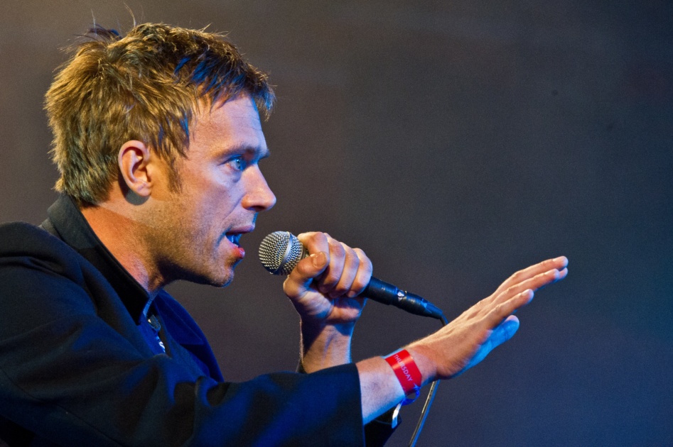 Damon Albarn tiene un nuevo proyecto musical que toma inspiración de los paisajes en Islandia