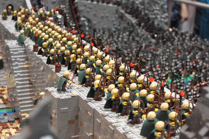 Checa esta alucinante recreación de ‘La Batalla del Abismo de Helm’ con piezas de LEGO
