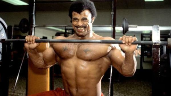 Descanse en poder: Rocky Johnson, padre de “The Rock”, ha fallecido