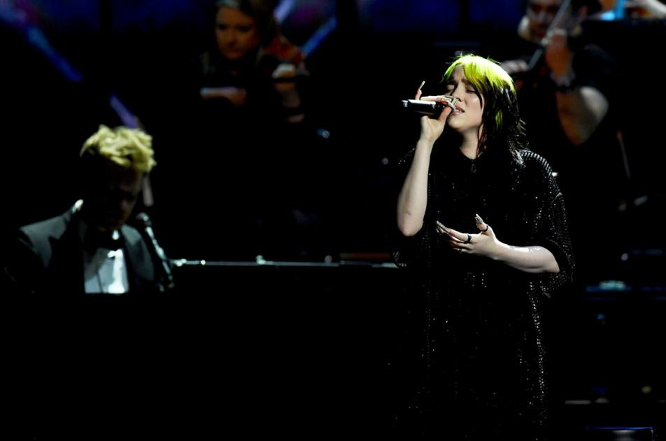 Billie Eilish sorprende con su interpretación de “No Time To Die” en los Brit Awards 2020