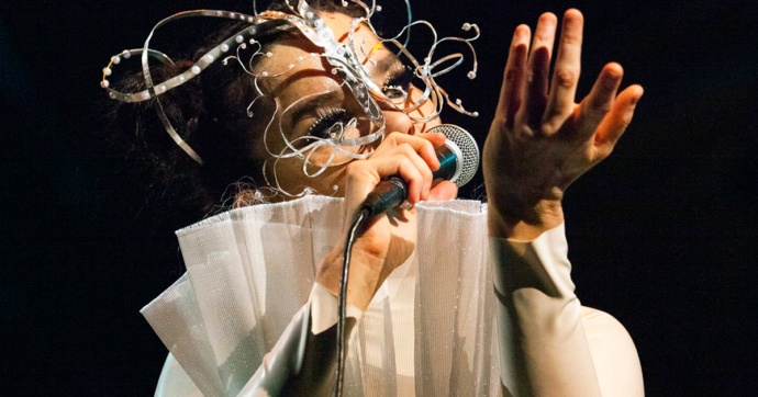 ¡Björk anuncia gira con orquesta y no nos la podemos perder!