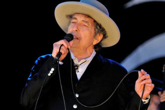 Bob Dylan estrena su primera canción en 8 años, habla sobre JFK y dura 17 minutos