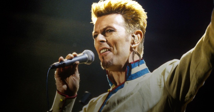 ¡El icónico álbum en vivo de David Bowie de 1999 llega por primera vez en streaming!