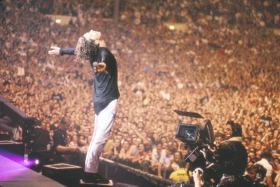 INXS relanzará su histórico concierto en Wembley de 1991 restaurado en 4K