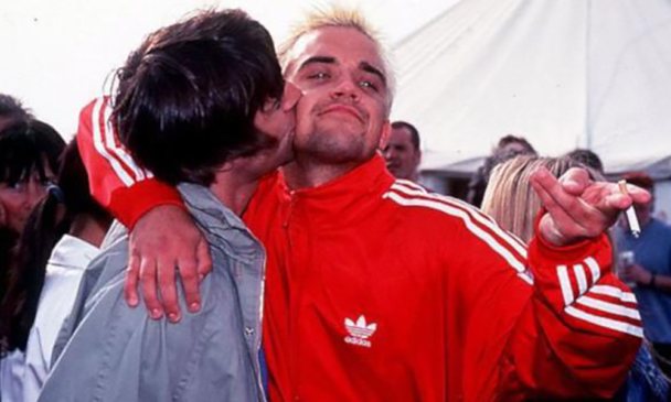 Liam Gallagher hace las paces con Robbie Williams, ¿y cuándo las hará con Noel?