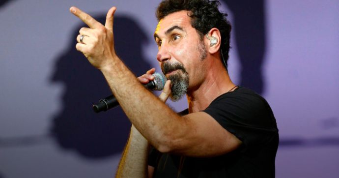 Serj Tankian anuncia EP solista con música que iba a lanzar con System of a Down