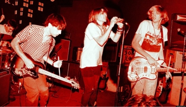 Sonic Youth lanza en Bandcamp un icónico concierto de 1987, ¡completo!