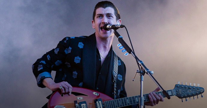¡Sorpresa! ¡Hoy hay concierto de Arctic Monkeys en livestream!