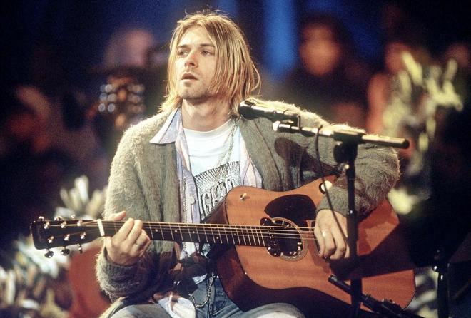 La guitarra que Kurt Cobain usó en el MTV Unplugged de Nirvana será subastada en $1 MDD
