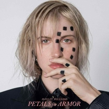 ¡Ya está aquí el álbum debut de Hayley Williams, ‘Petals for Armor’!