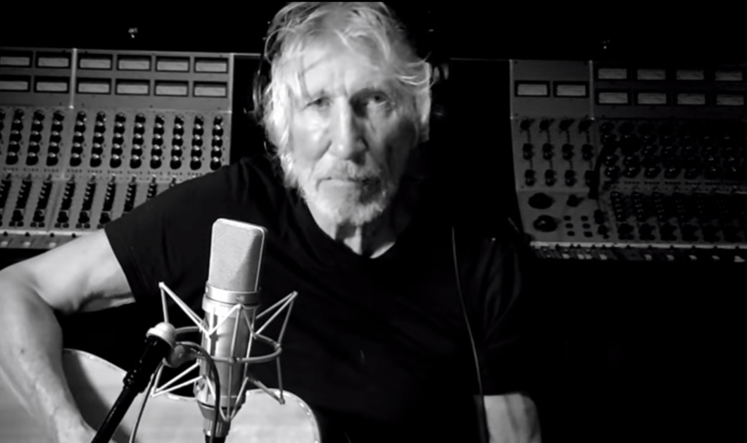 Mira a Roger Waters tocar un clásico de Pink Floyd desde el aislamiento