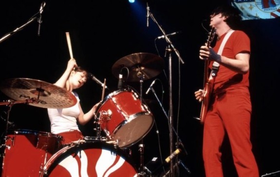 Surge un video en vivo de The White Stripes del 2000 jamás antes visto
