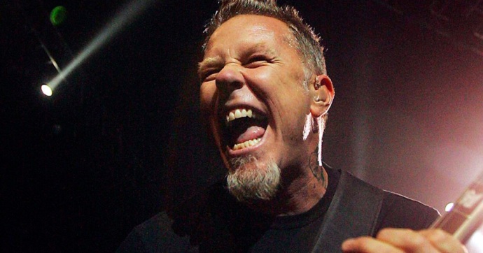 Metallica está de vuelta en el estudio y todos usan cubrebocas, ¡menos James!