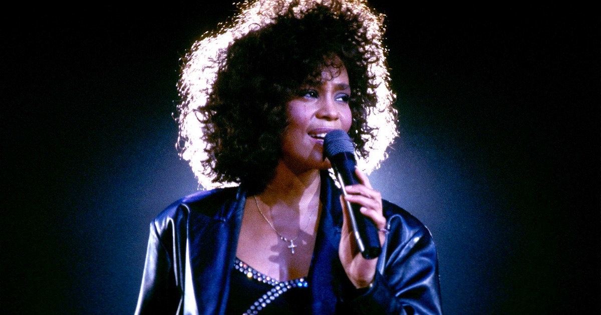 El polémico holograma de Whitney Houston debutó en vivo sin el permiso de su familia
