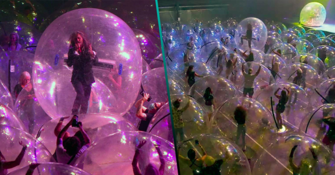 Video: ¡Así se vio el concierto de The Flaming Lips con el público adentro de burbujas!