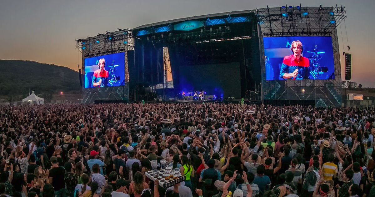 ¡Ya casi! Estiman que los conciertos a gran escala podrían regresar el próximo verano