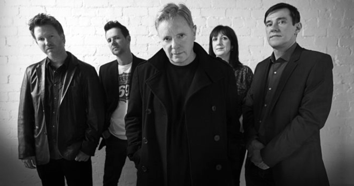 New Order comparte playlist de los últimos 4 conciertos que dio antes de la pandemia