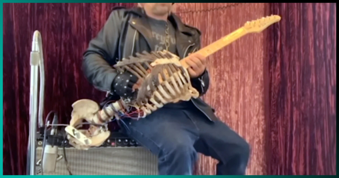Merol nivel: Convierte los huesos de su tío muerto en una guitarra funcional