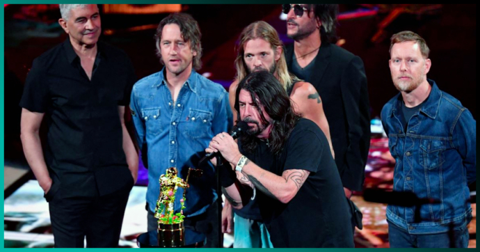 Foo Fighters reciben el premio MTV Global Icon en los VMAs 2021