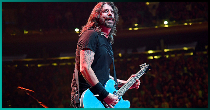 Foo Fighters estrena “Love Dies Young” en vivo en el Foro Sol de la CDMX