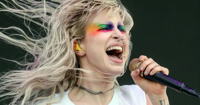 Paramore: Hayley Williams dice que “la gente no sabe qué es el maldito emo”