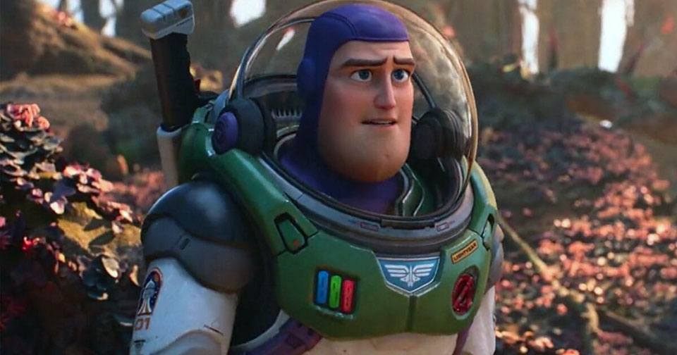 Arabia prohibe exhibir 'Lightyear' de Pixar debido a una escena LGBTQ+