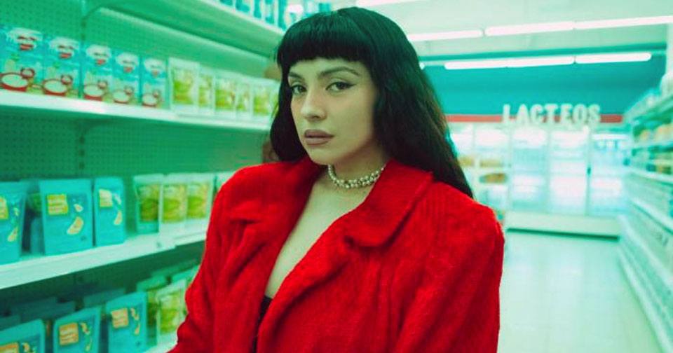 Mon Laferte estrena nuevo video para su más reciente sencillo "Supermercado"