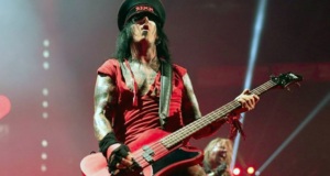 Nikki Sixx de Mötley Crüe critica la música moderna: “Está extremadamente sobreproducida”