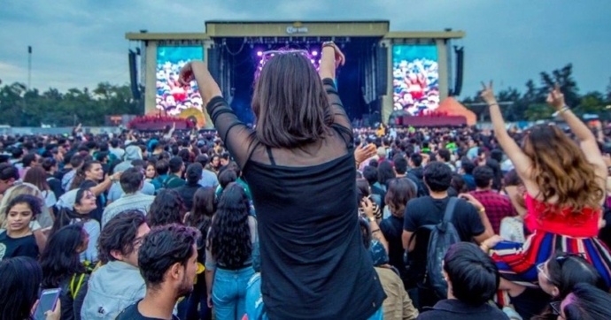 Estudio revela que la mayoría de las personas prefieren ir solas a los conciertos