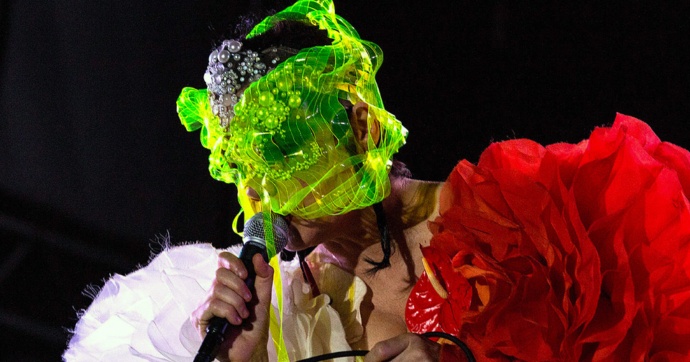 Björk anuncia nuevo álbum ‘Fossora’ con las voces de sus hijos Sindri e Ísadóra