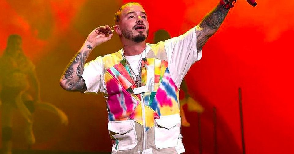 J Balvin abrirá la temporada 2022 de la NFL con un show en el partido inaugural