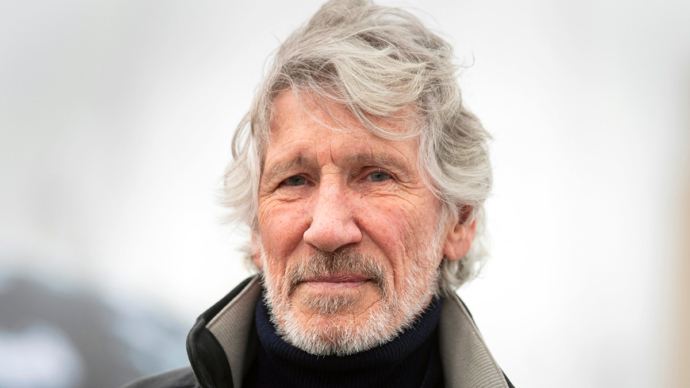 Roger Waters pide a Ucrania rendirse ante Rusia en una controvertida carta