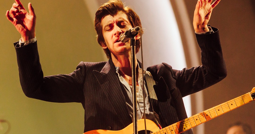 Así suenan en vivo las nuevas canciones de Arctic Monkeys de su último disco ‘The Car’
