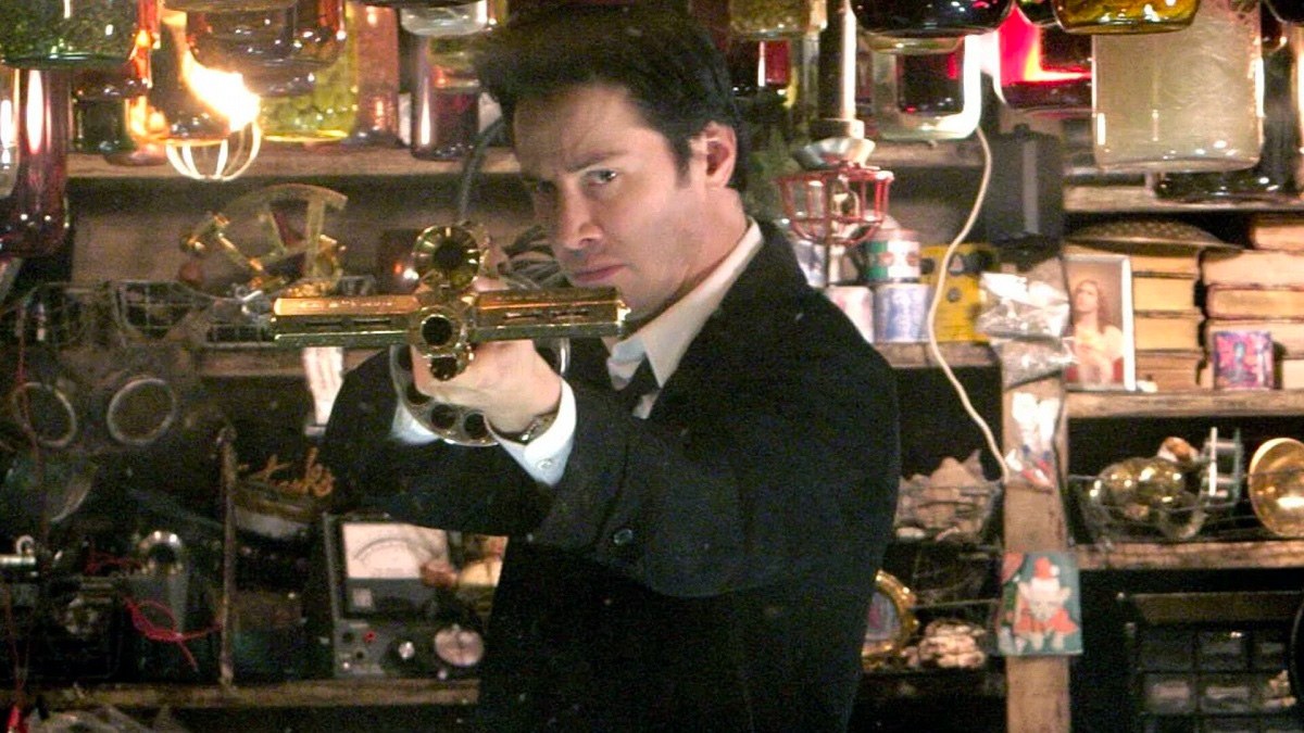 Keanu Reeves le ruega a Warner Bros. cada año para que haga la secuela de ‘Constantine’