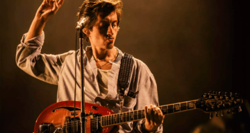 Arctic Monkeys estrena video oficial grabado en Latinoamérica