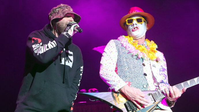 Fred Durst y Wes Borland estrenan extreños looks para la nueva gira de Limp Bizkit