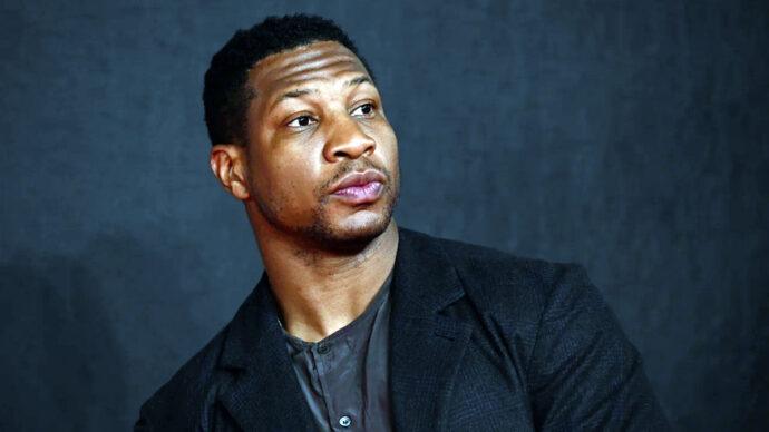 Jonathan Majors, el actor de “Kang”, es acusado de agresión y acoso tas arresto