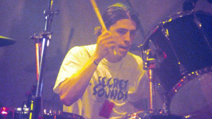Checa un par de videos del primer concierto de Dave Grohl con Nirvana
