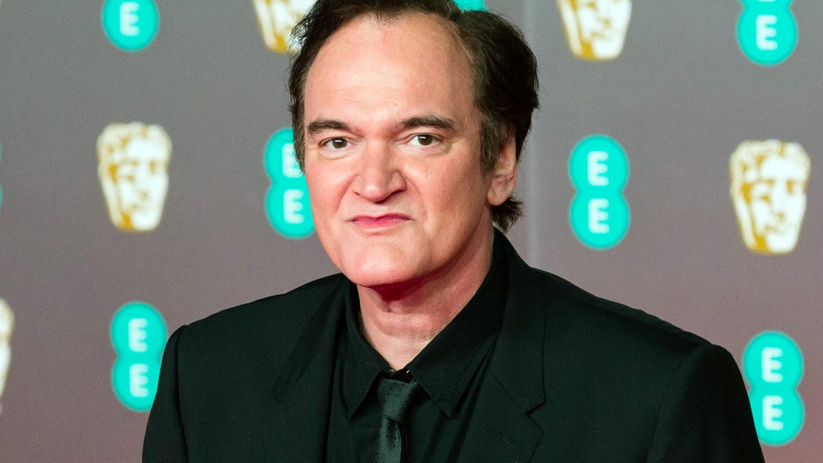 Quentin Tarantino golpea con un dildo a todos los que duermen en su set de filmación