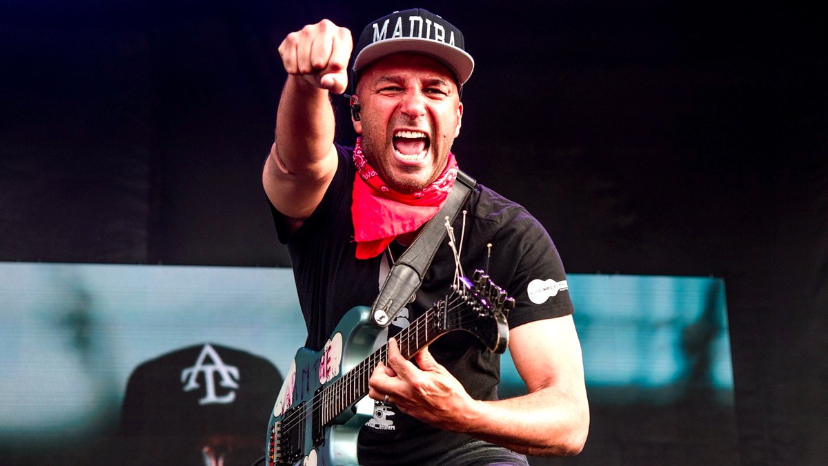 Tom Morello de RATM revela cuál es la nueva banda de rock que merece ser “algo grande”